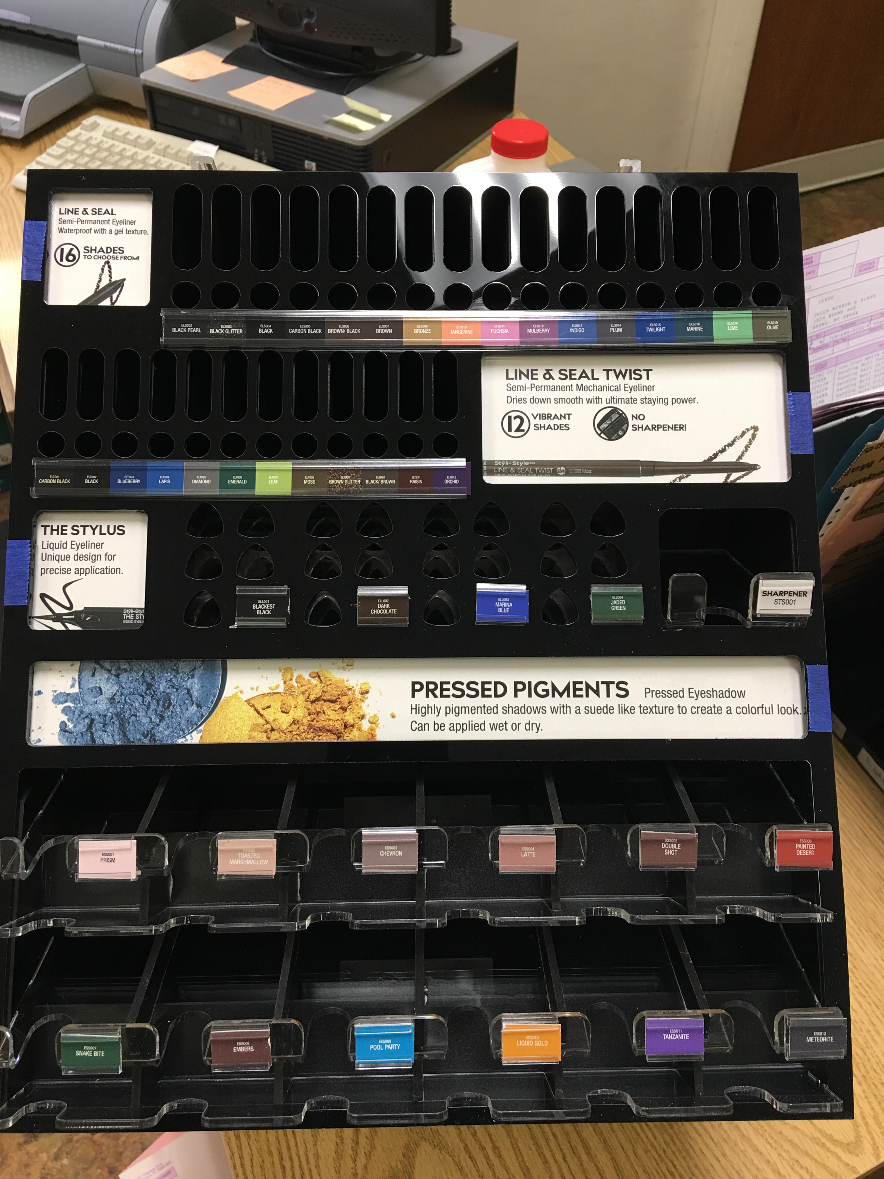 Displays & Store Fixtures project photo